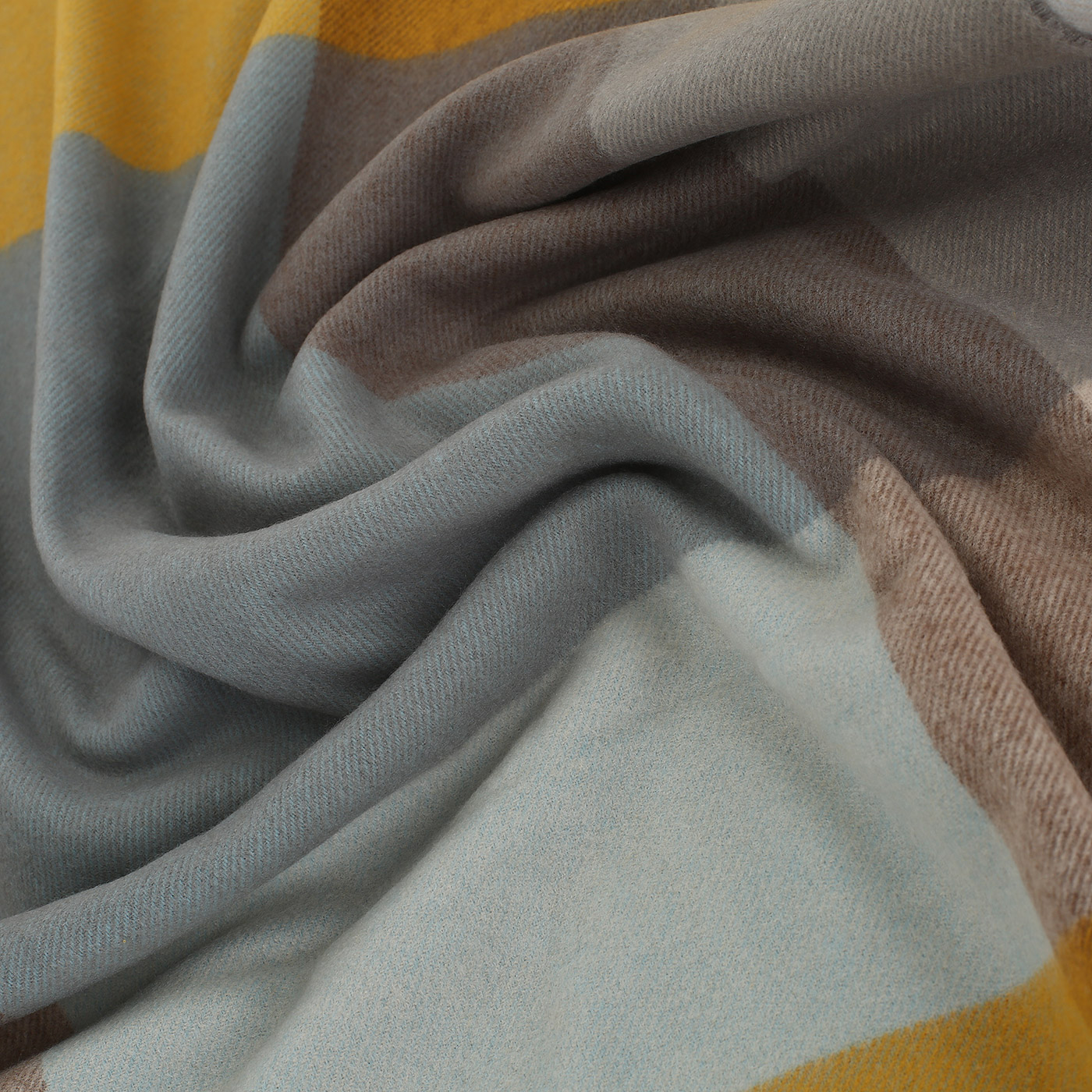 Шарф в клетку Fraas 