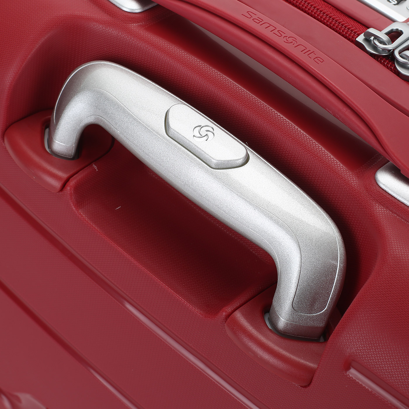 Чемодан для ручной клади из полипропилена с кодовым замком Samsonite Flux