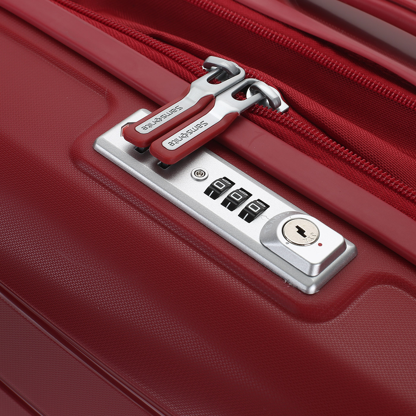 Чемодан для ручной клади из полипропилена с кодовым замком Samsonite Flux