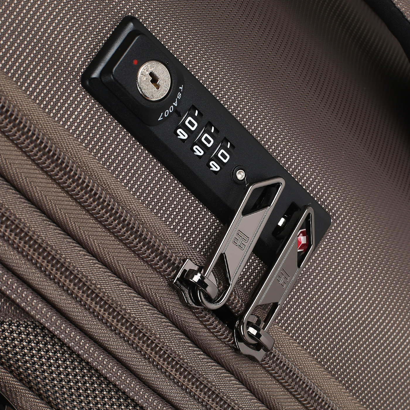 Чемодан средний M тканевый с кодовым замком Eberhart Liberty