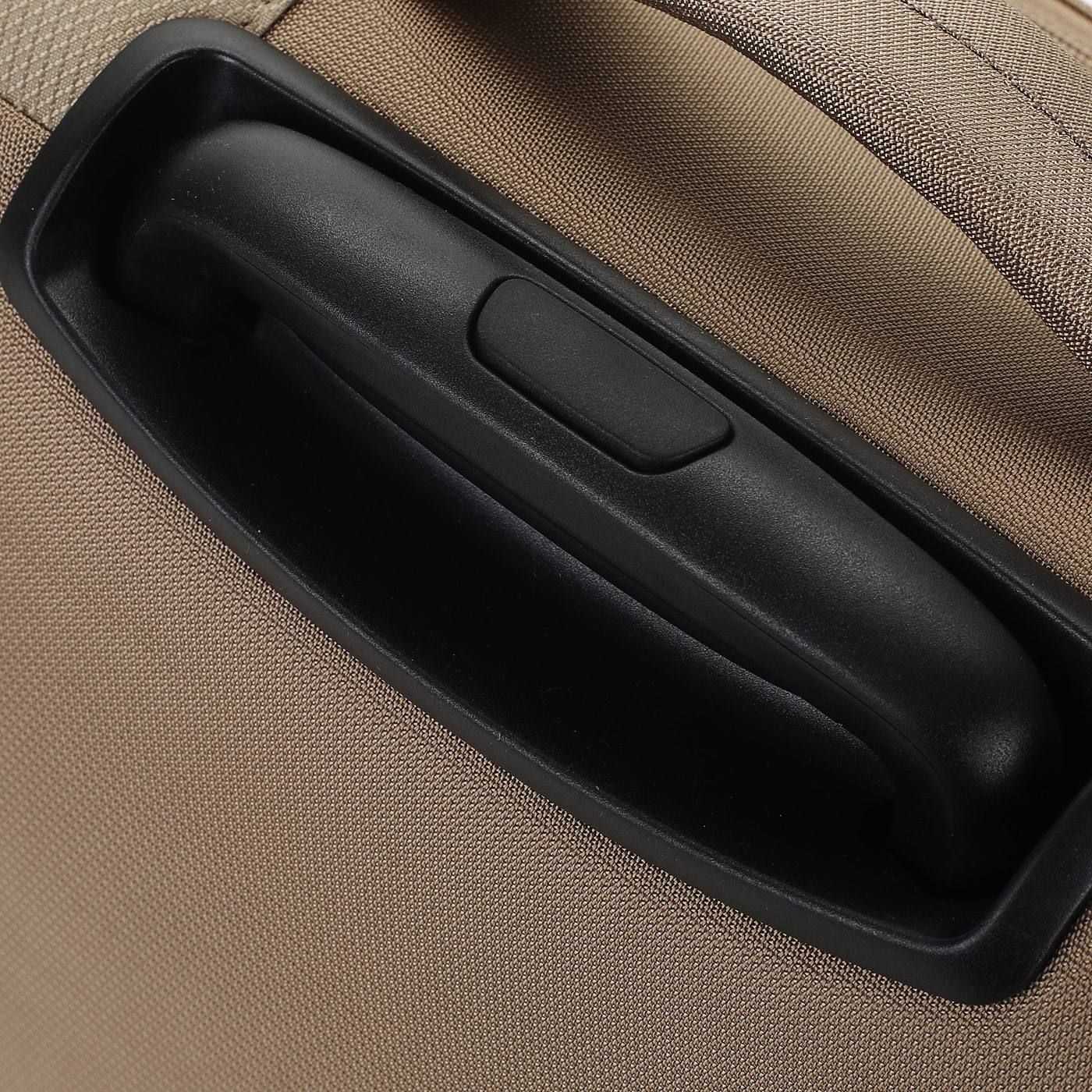 Чемодан для ручной клади тканевый с кодовым замком American Tourister Summerfunk