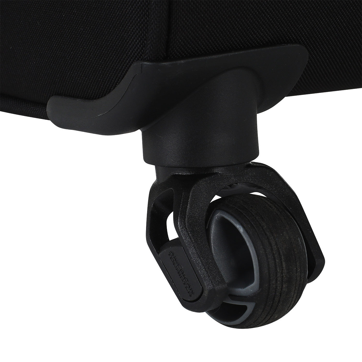 Чемодан средний M тканевый с кодовым замком American Tourister Eco Wanderer