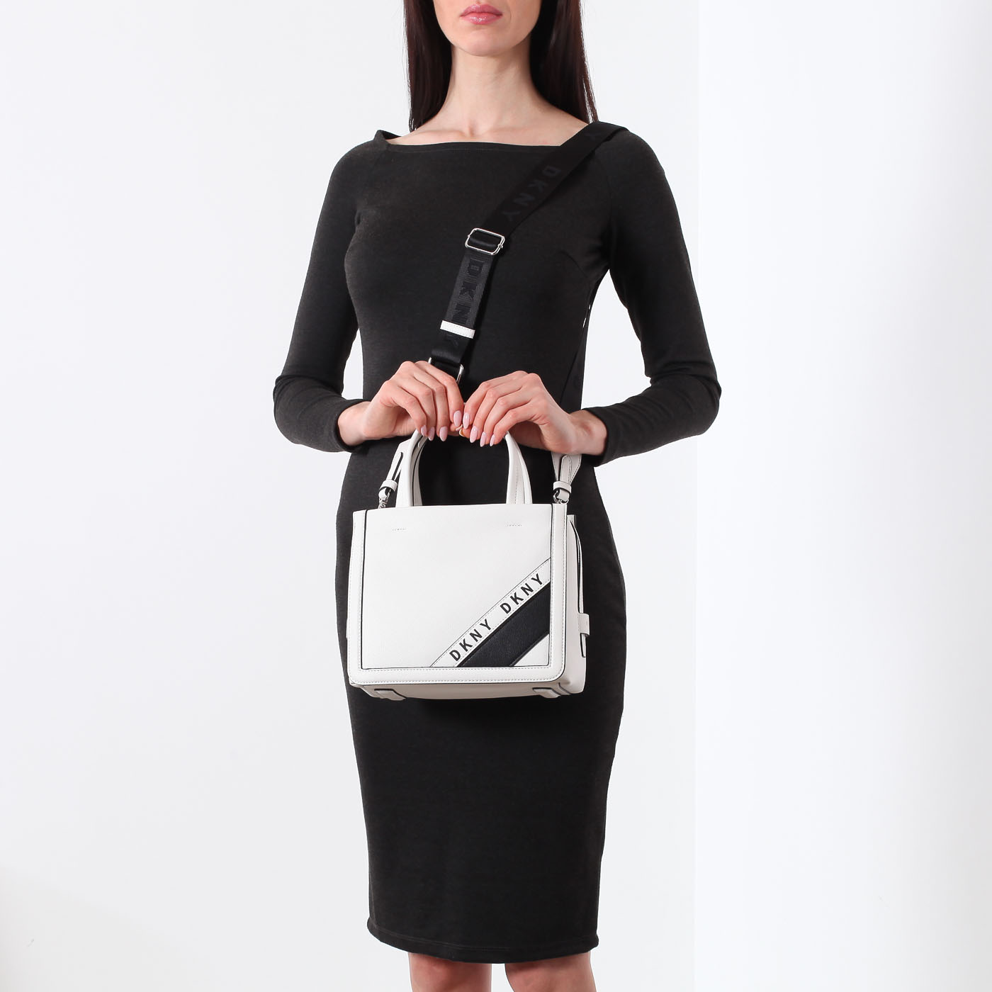 Сумка с плечевым ремешком DKNY Bond