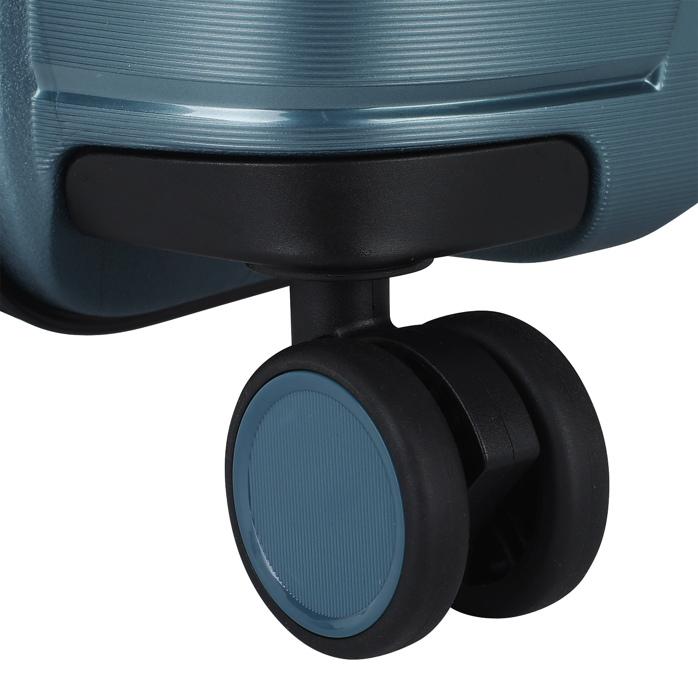 Чемодан средний M из полипропилена с кодовым замком Eberhart Shift