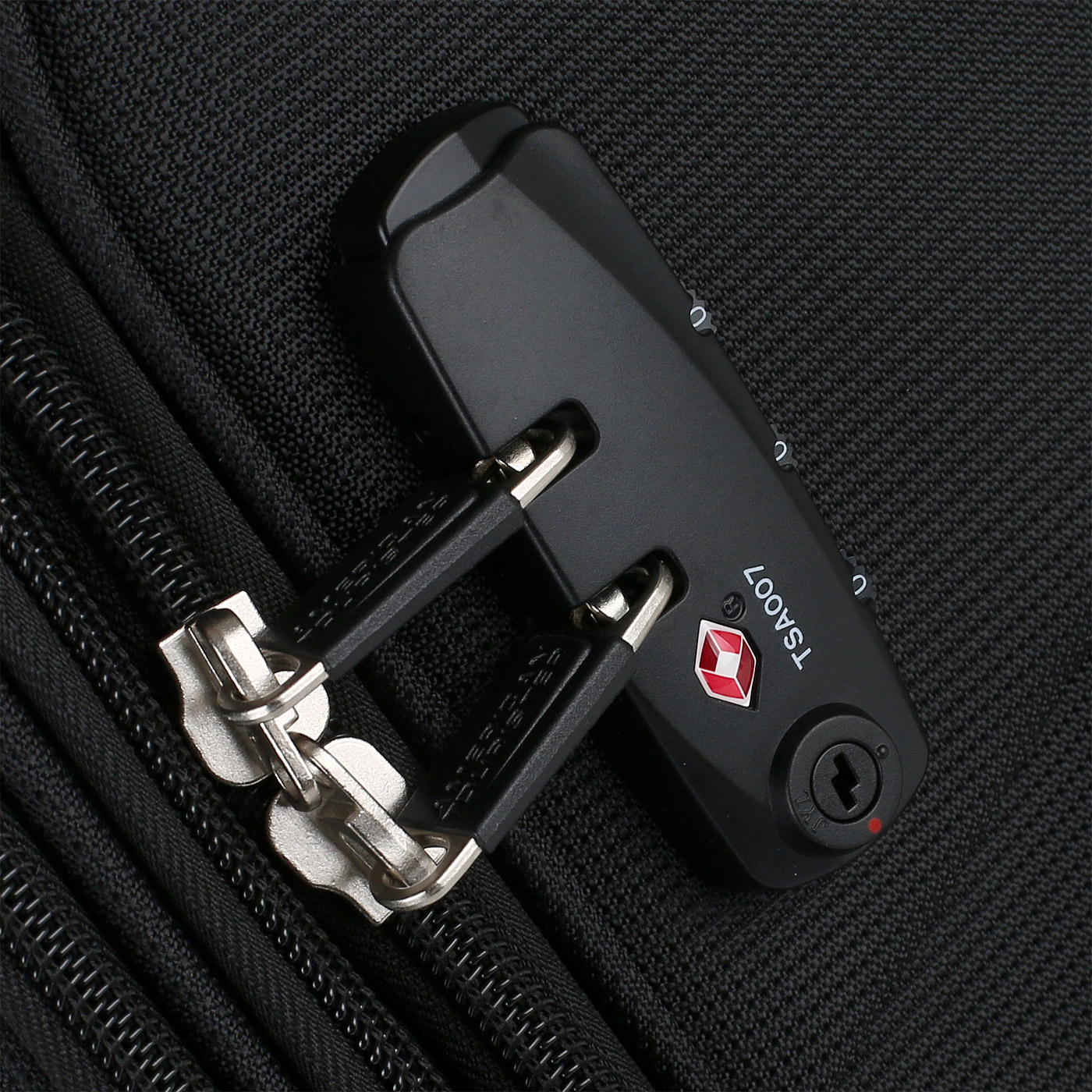 Чемодан маленький S тканевый с кодовым замком American Tourister Oregon