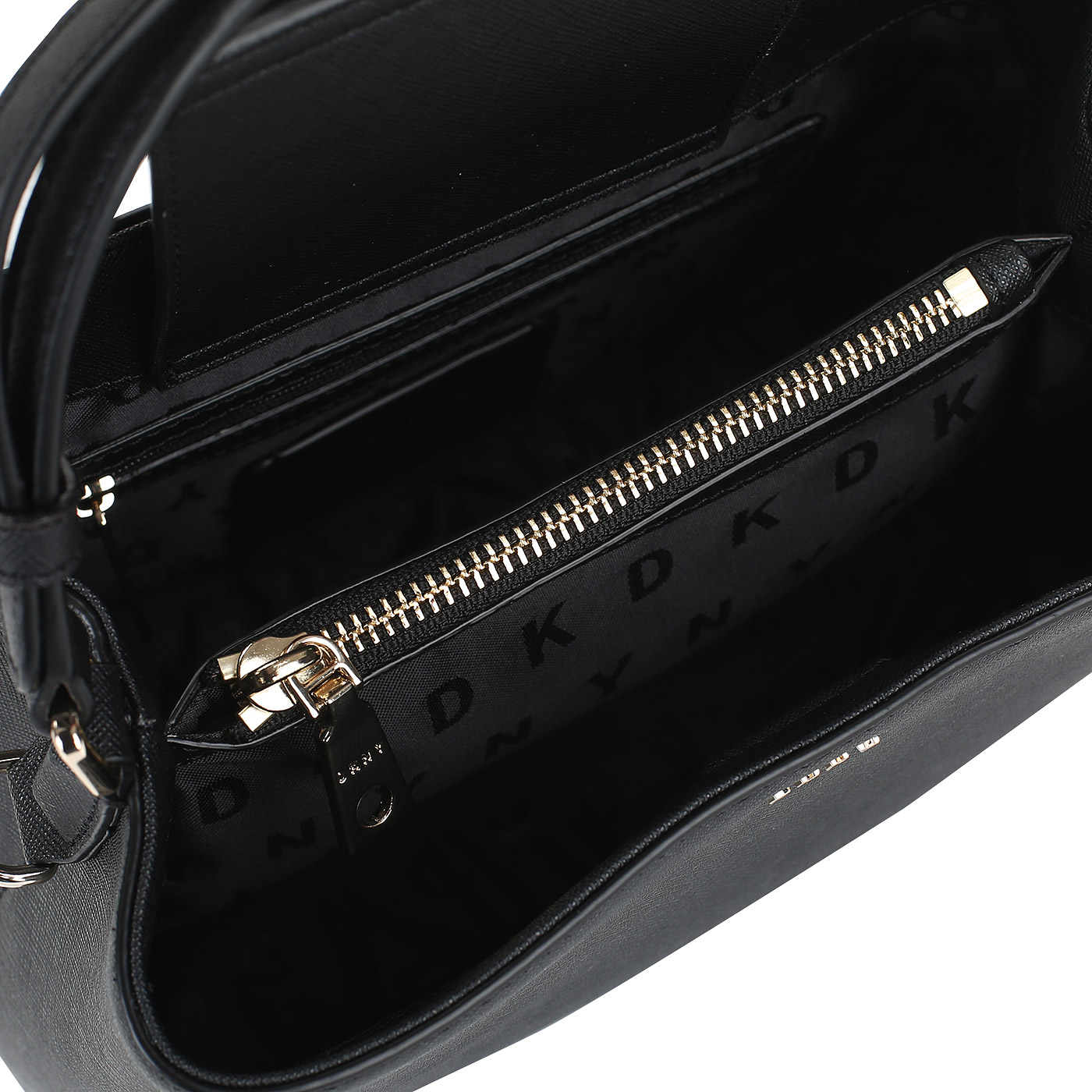 Черная сафьяновая сумочка DKNY Bryant