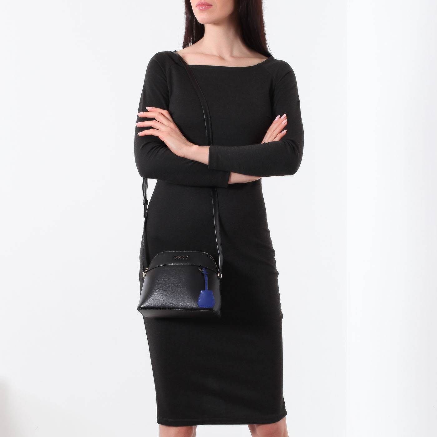 Сумка кросс-боди с брелоком DKNY Bobi