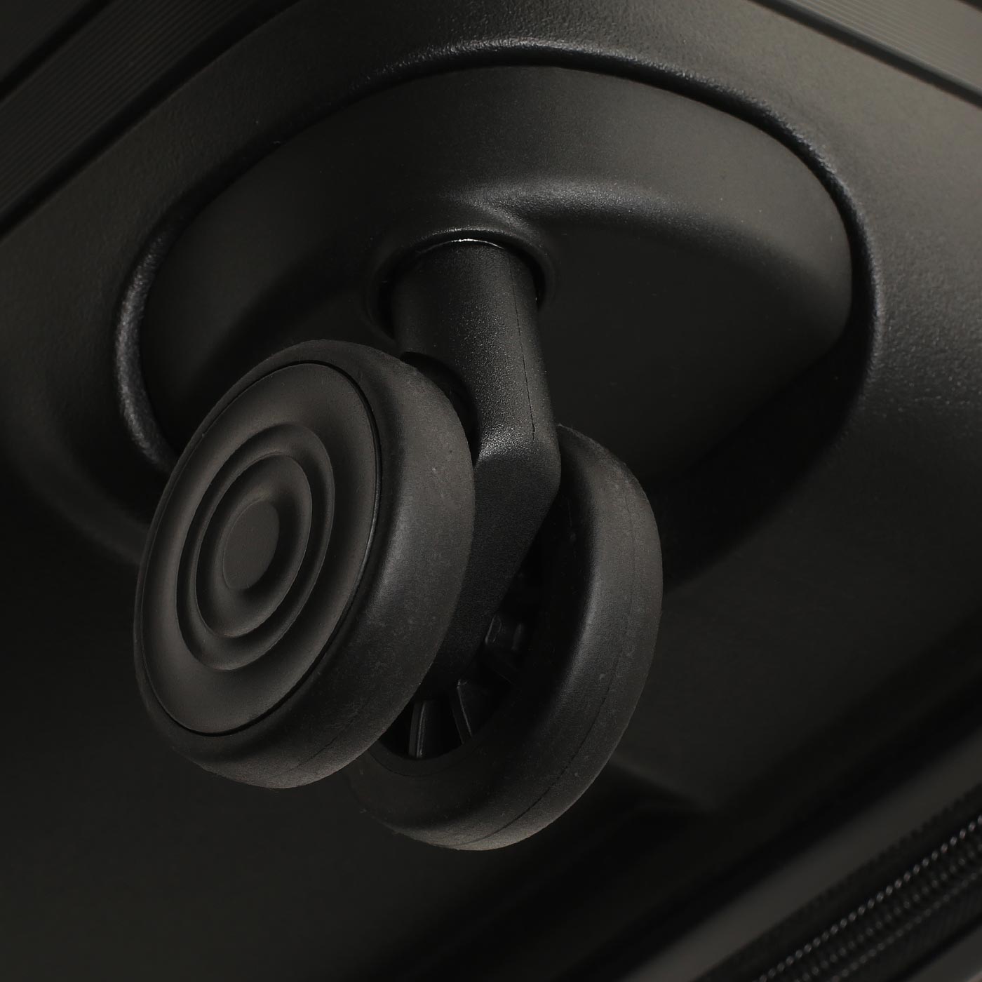 Чемодан большой L из полипропилена Eberhart Eagle