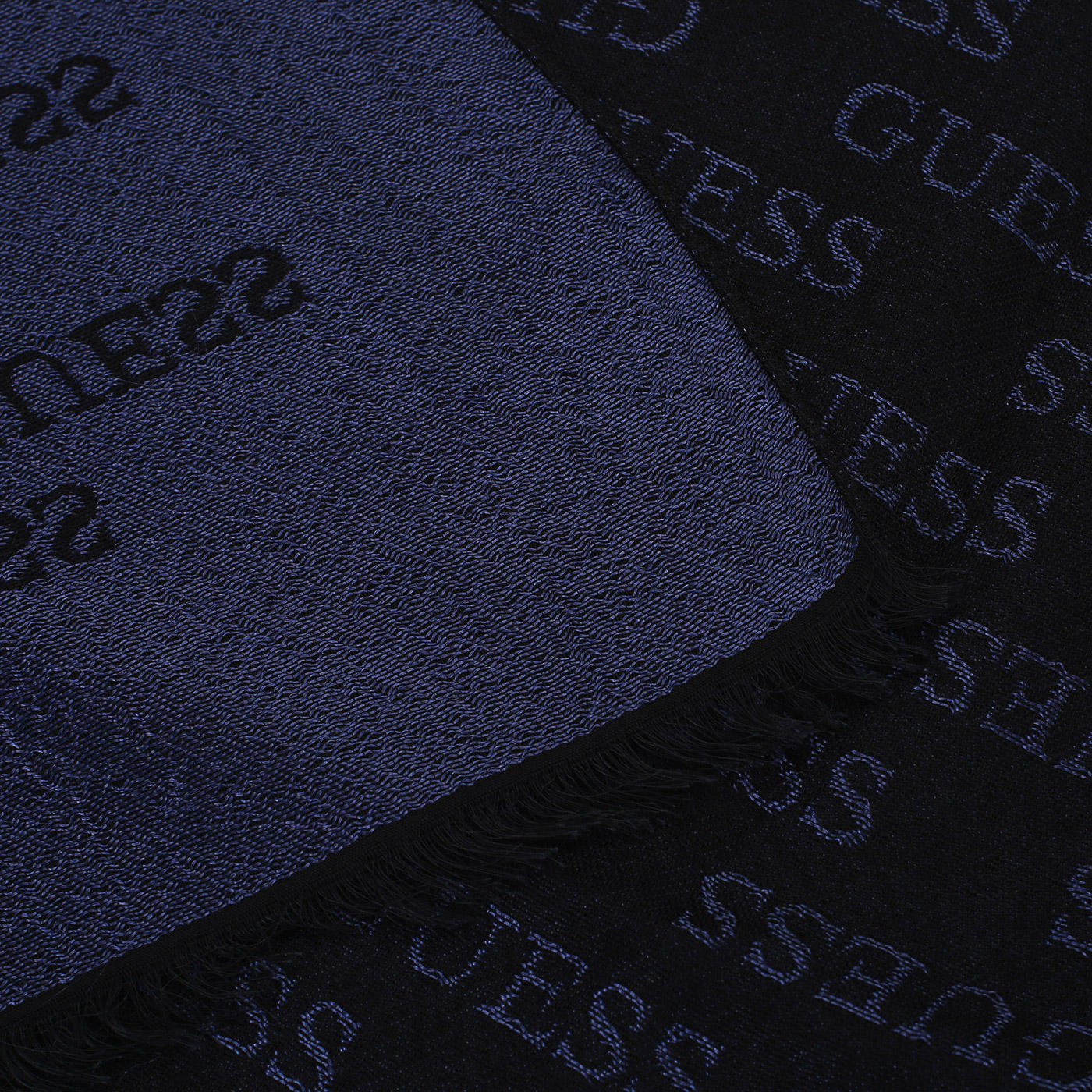 Шарф Guess 