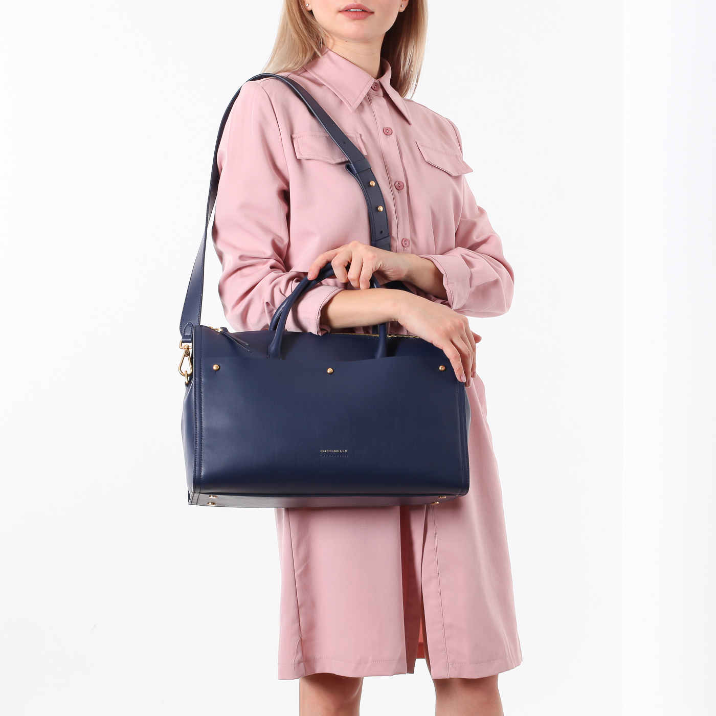 Сумка из гладкой кожи Coccinelle Paul Smooth