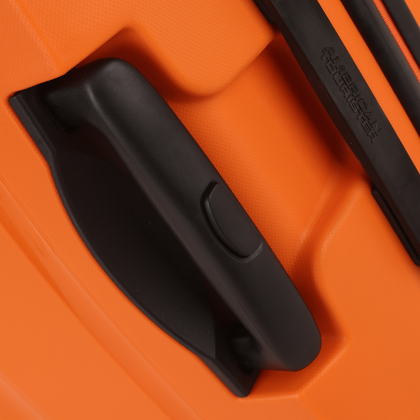 Чемодан American Tourister Bon Air