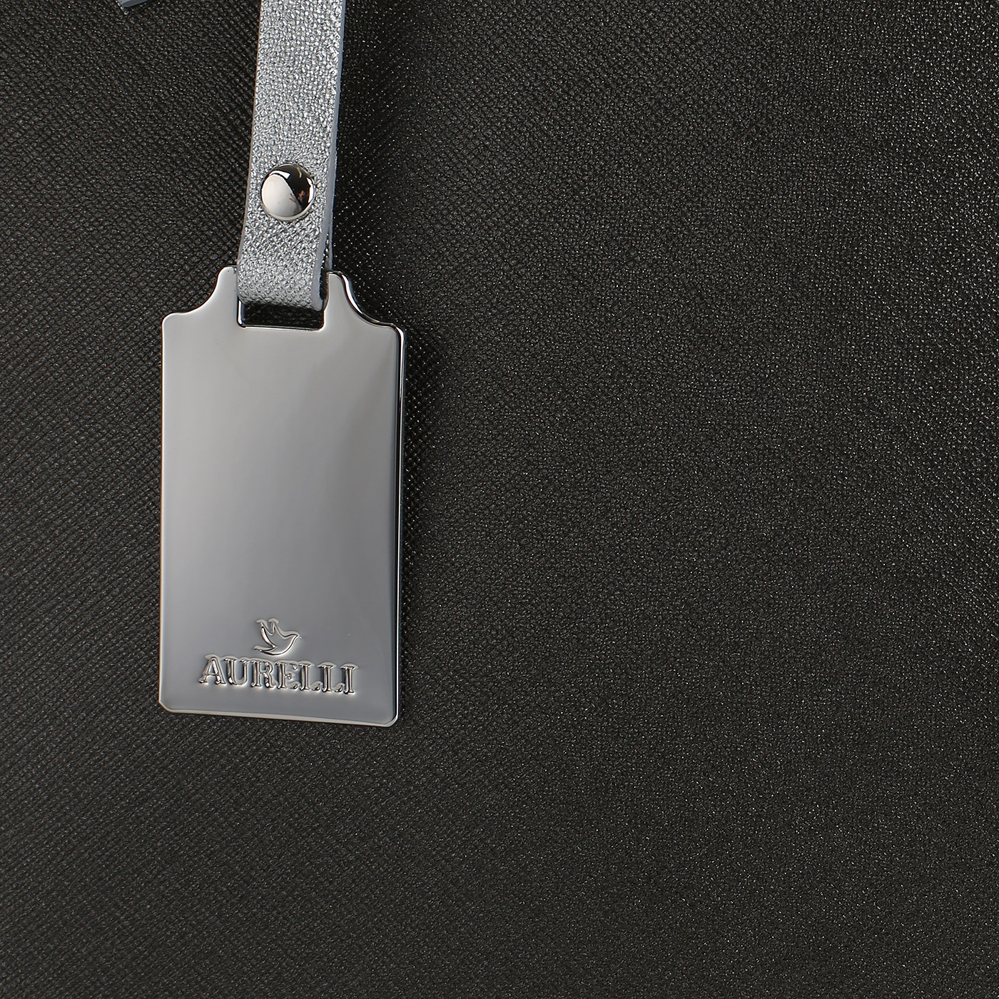 Сафьяновая сумка с брелоком Aurelli 