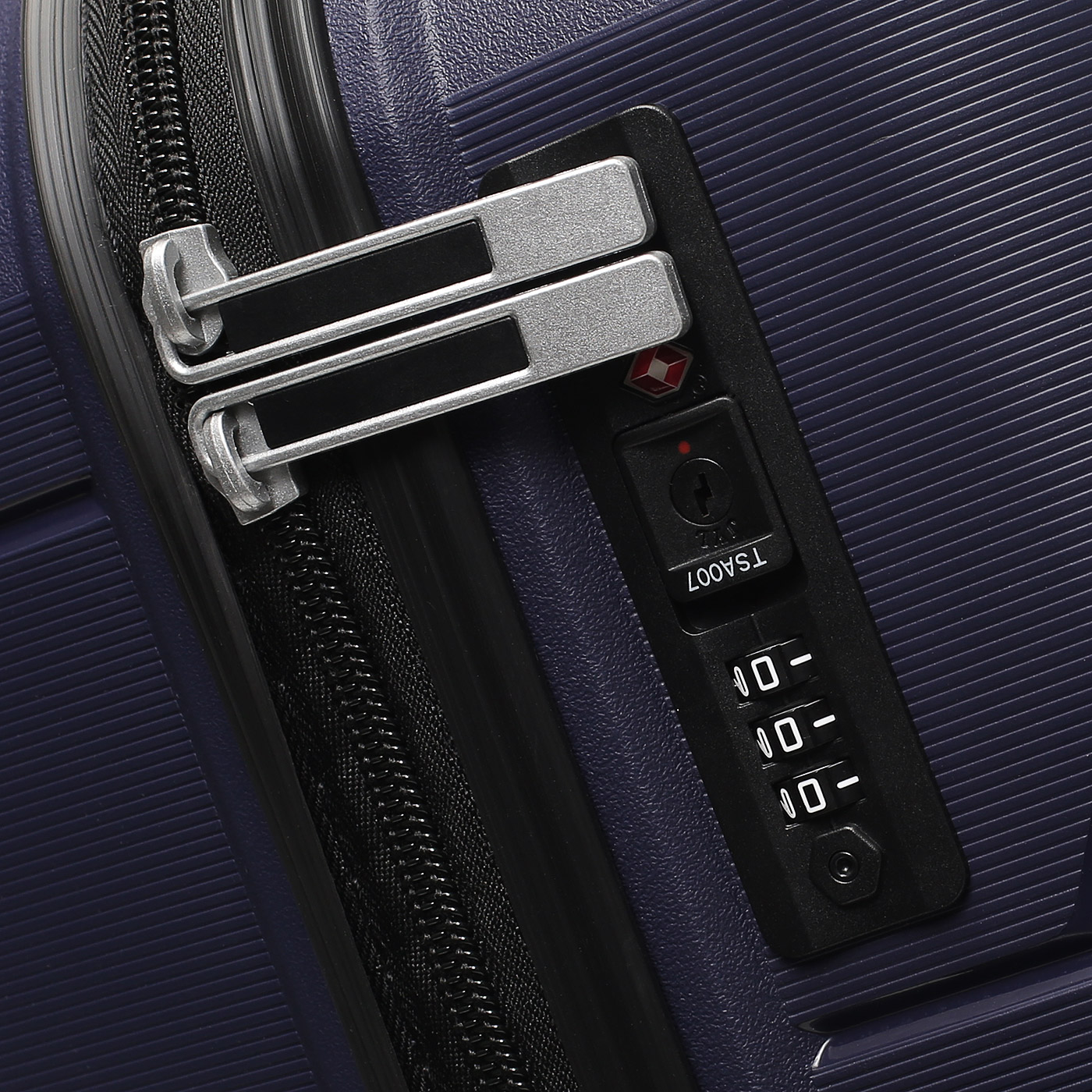 Чемодан средний M из полипропилена Sun Voyage Elite