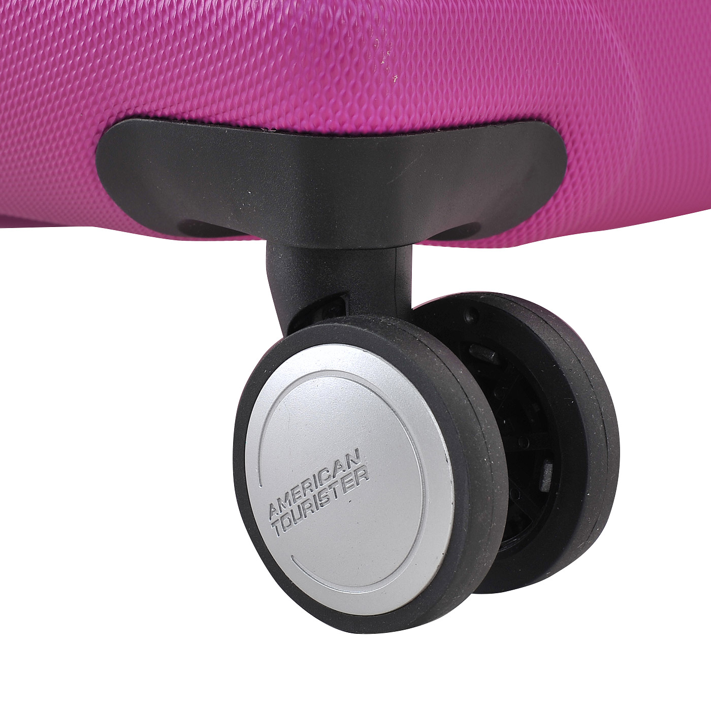 Чемодан средний M из ABS-пластика American Tourister Waverbreaker