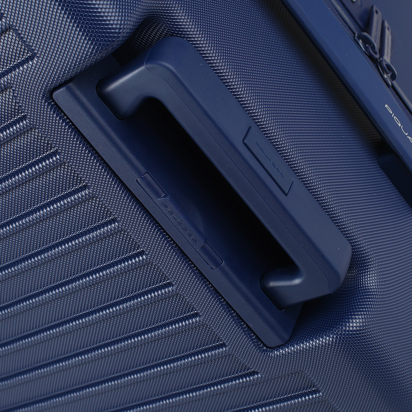 Чемодан большой L из поликарбоната с кодовым замком Piquadro Seeker