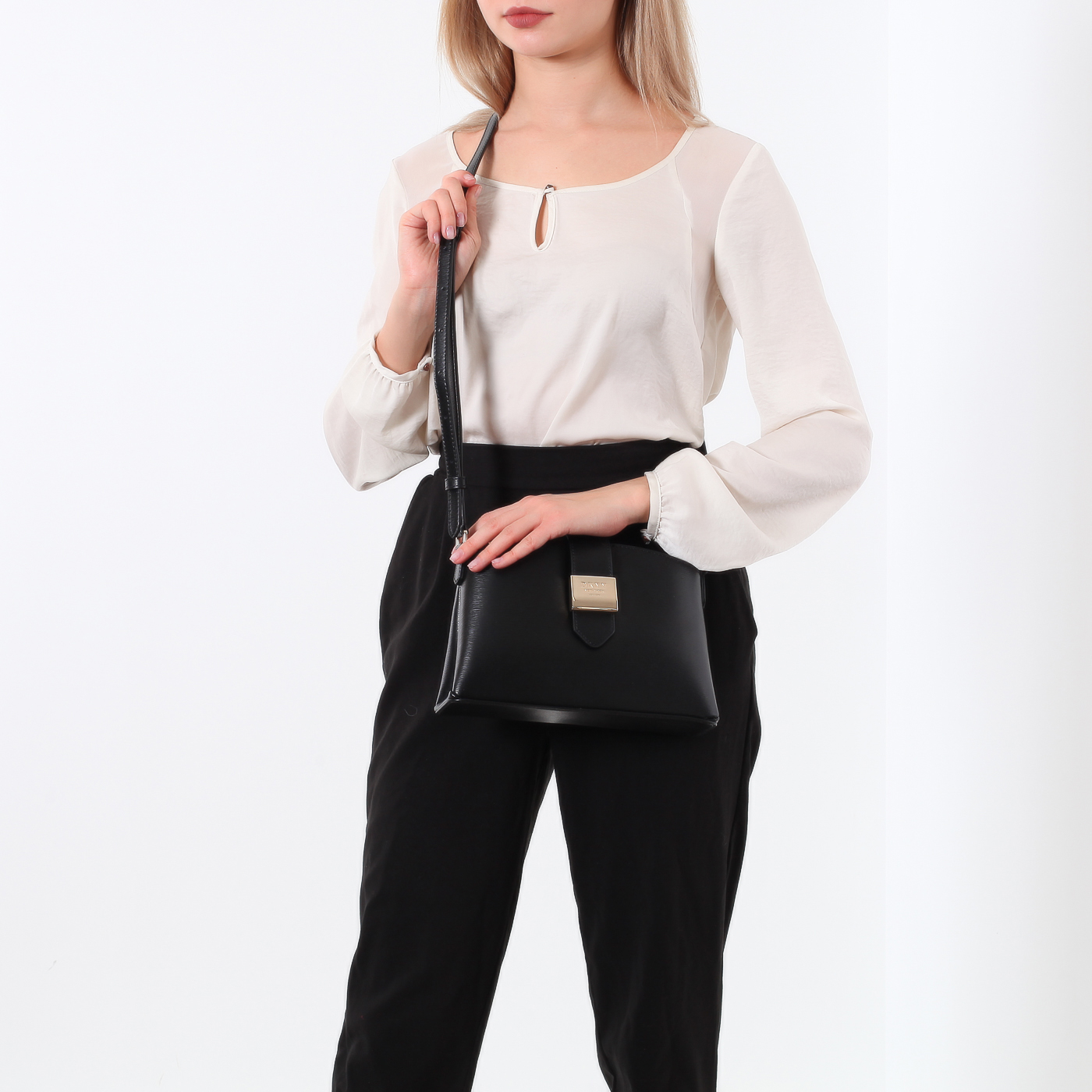 Тисненая сумка DKNY Lyla