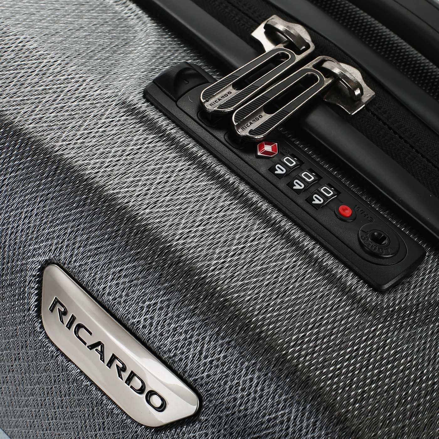 Чемодан маленький S из поликарбоната Ricardo San Clemente 2.0