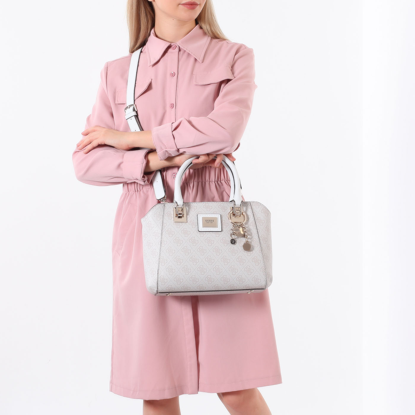 Сумка с логотипом бренда Guess Candace