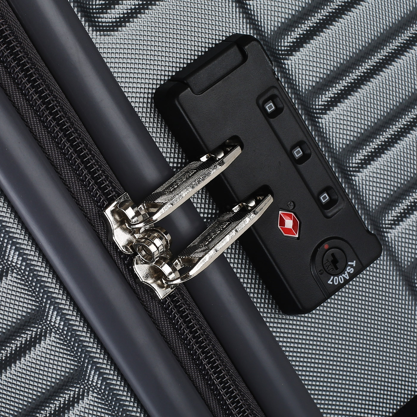 Чемодан большой L из ABS-пластика с кодовым замком American Tourister Ellen