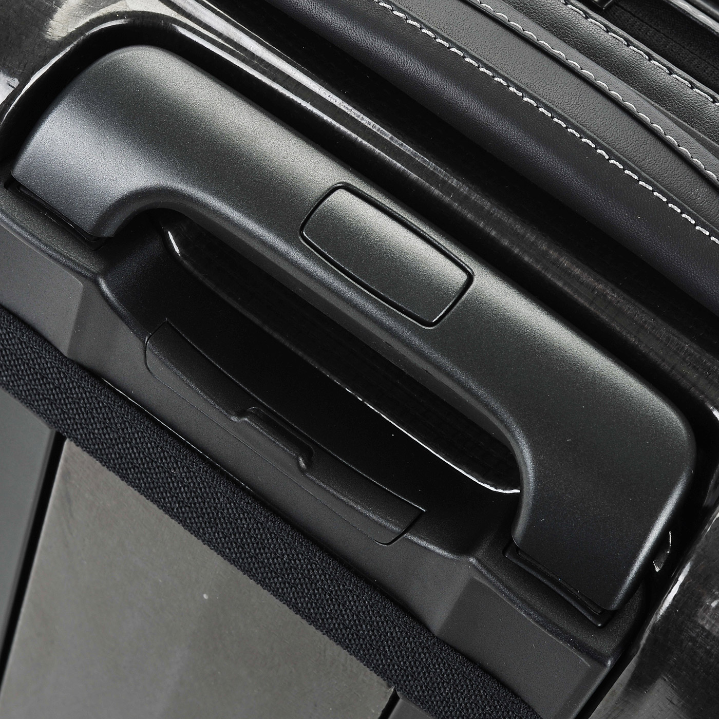 Чемодан маленький S из материала Curv с кодовым замком Samsonite Lite-Cube Dlx