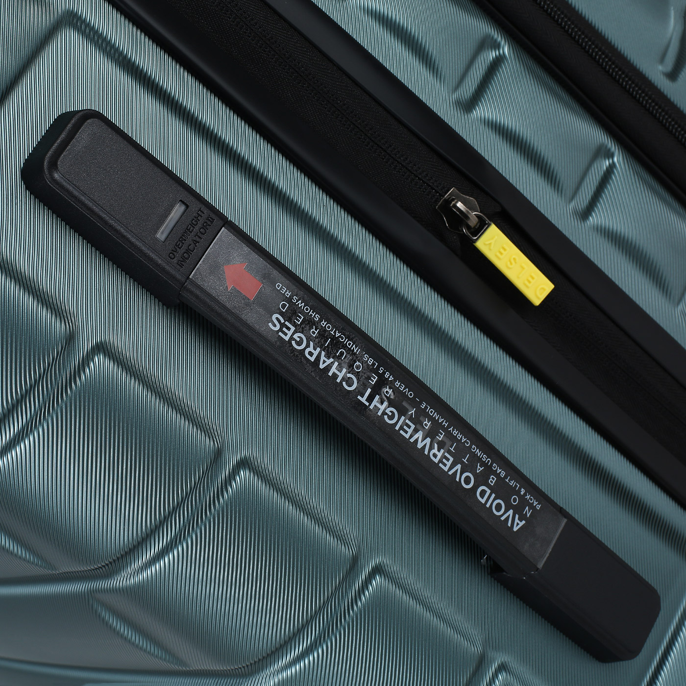 Чемодан большой L из поликарбоната Delsey Shadow 5.0